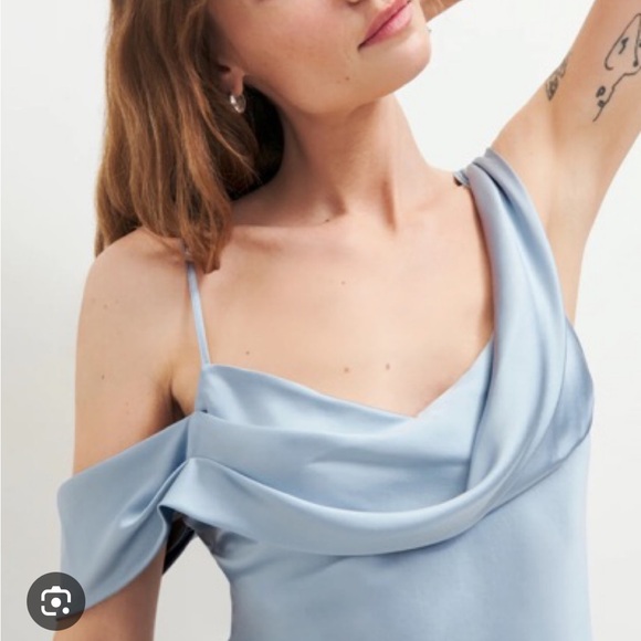 Reformation Ronda Silk Top - Picture 2 of 6